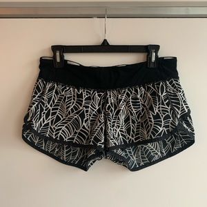 Lululemon Speed Shorts Size 6 🍋